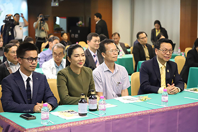สวนสุนันทา จับมือกรมแพทย์แผนไทย เดินหน้าหลักสูตรกัญชาเวชศาสตร์แห่งแรกเพื่อผลประโยชน์ทางการแพทย์พร้อมเดินหน้าเปิดสอนปลายปีนี้ สวนสุนันทา จับมือกรมแพทย์แผนไทย เดินหน้าหลักสูตรกัญชาเวชศาสตร์แห่งแรกเพื่อผลประโยชน์ทางการแพทย์พร้อมเดินหน้าเปิดสอนปลายปีนี้